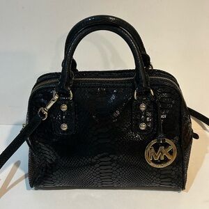 Michael Kors Black leather Snakeskin croc Embossed Satchel crossbody
